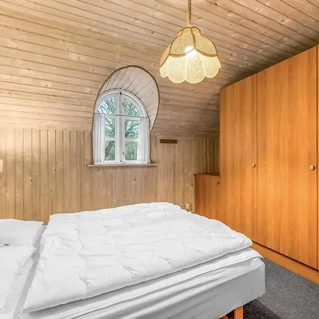 Large With Pool, And Sauna, 1500 Meters From The North Sea בית נופש Ulfborg