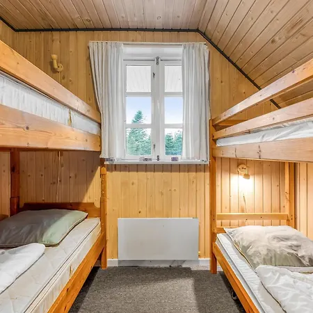 בית נופש Large With Pool, And Sauna, 1500 Meters From The North Sea