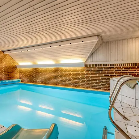 בית נופש Large With Pool, And Sauna, 1500 Meters From The North Sea *
