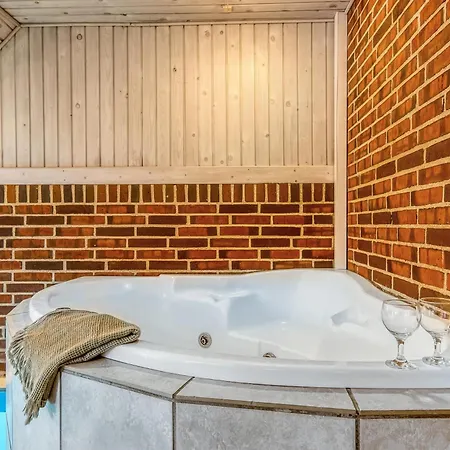 Large With Pool, And Sauna, 1500 Meters From The North Sea Ulfborg