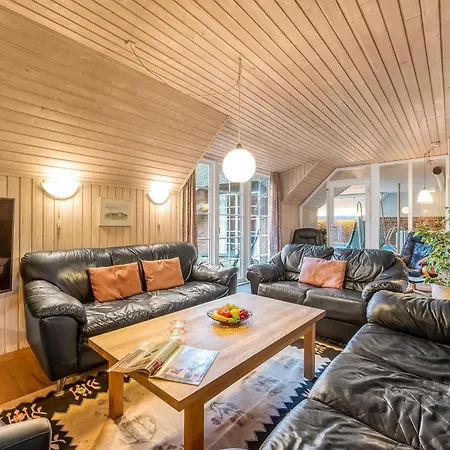 Large With Pool, And Sauna, 1500 Meters From The North Sea Сasa de vacaciones *